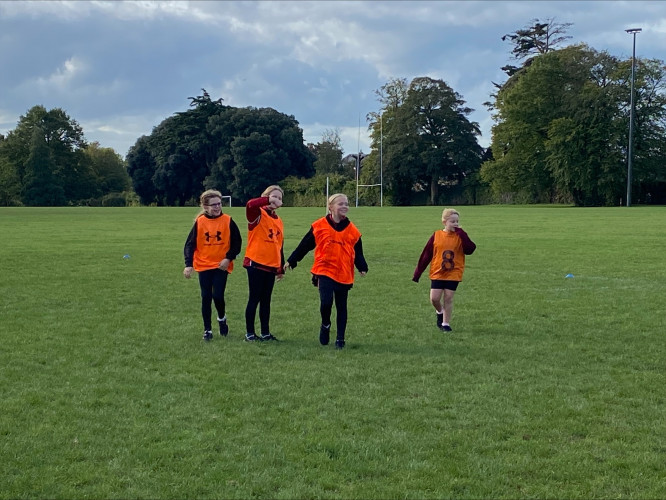 Year 5 6 Girls Rugby 4